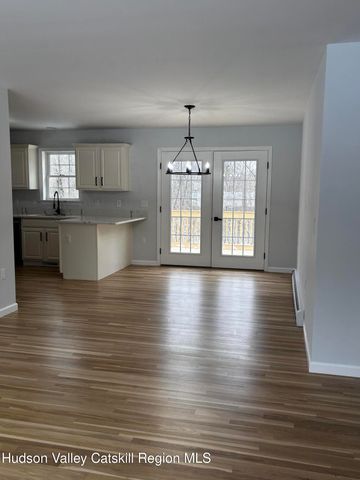 35 Pioneer Road, Gardiner, NY 12525