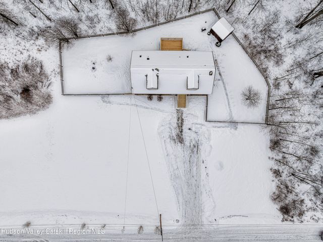 35 Pioneer Road, Gardiner, NY 12525