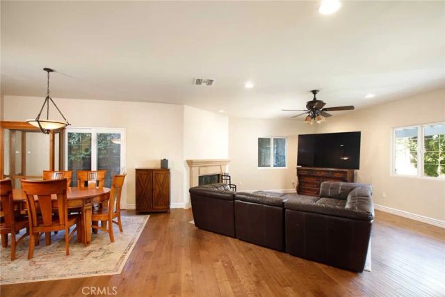 1595 E Avenida De Las Flores, Thousand Oaks, CA 91362