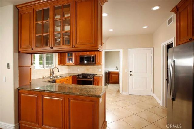 1595 E Avenida De Las Flores, Thousand Oaks, CA 91362