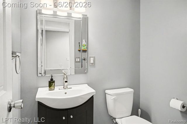 829 Langdon Court, Rochester Hills, MI 48307