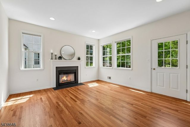 50 HUDNUT LN., Montgomery Twp., NJ 08502