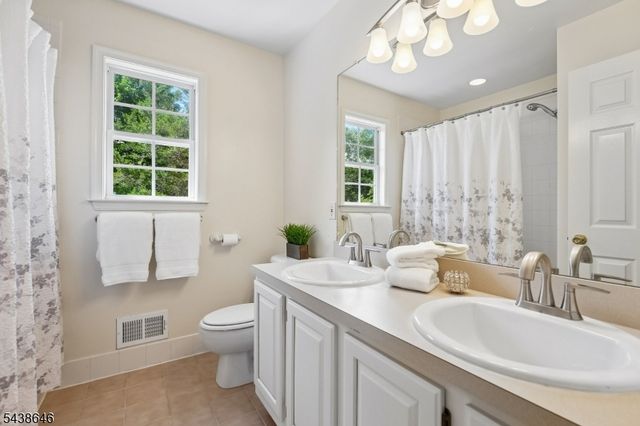 50 HUDNUT LN., Montgomery Twp., NJ 08502