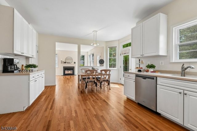 50 HUDNUT LN., Montgomery Twp., NJ 08502