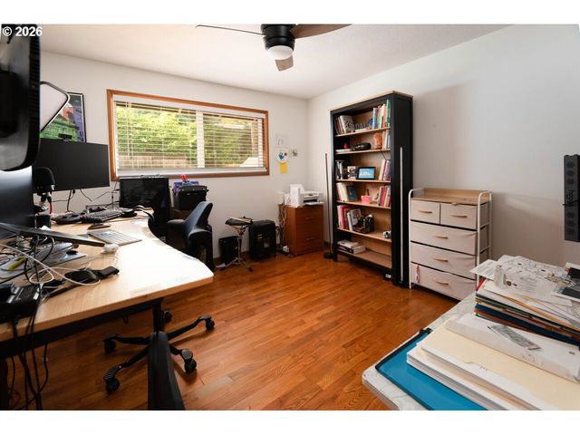 2540 W 22ND Ave, Eugene, OR 97405
