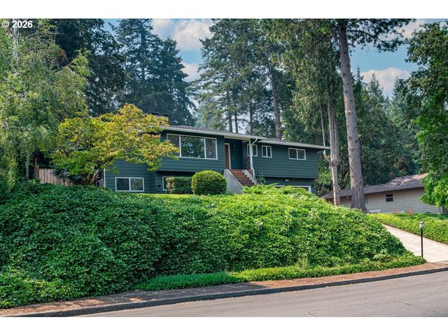 2540 W 22ND Ave, Eugene, OR 97405