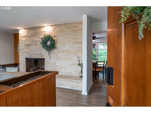 2540 W 22ND Ave, Eugene, OR 97405