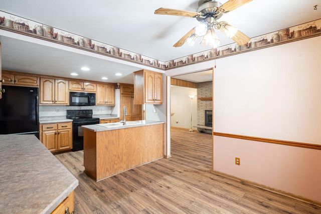 W136N8741 Esquire ROAD, Menomonee Falls, WI 53051