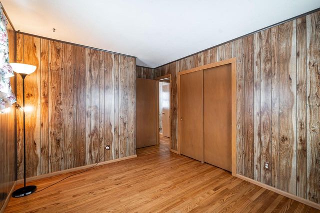 W136N8741 Esquire ROAD, Menomonee Falls, WI 53051