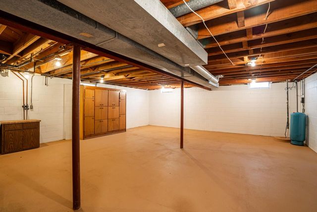 W136N8741 Esquire ROAD, Menomonee Falls, WI 53051