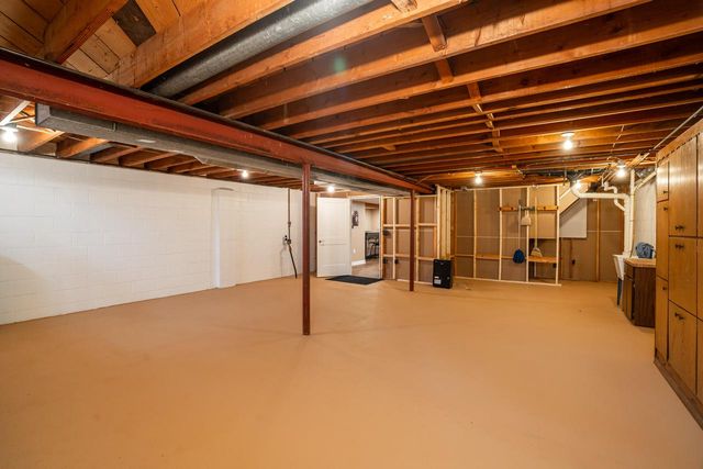 W136N8741 Esquire ROAD, Menomonee Falls, WI 53051