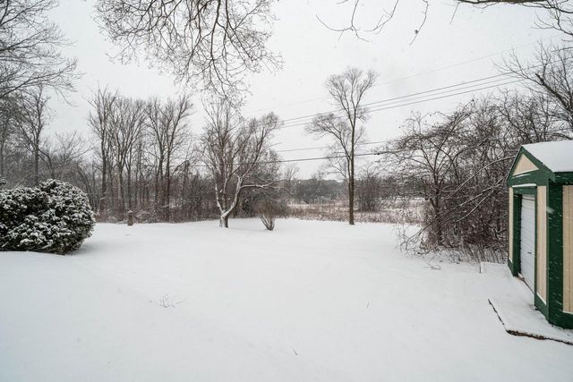 W136N8741 Esquire ROAD, Menomonee Falls, WI 53051