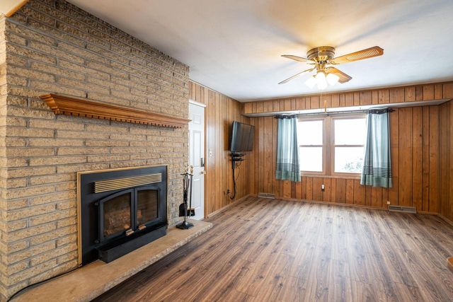 W136N8741 Esquire ROAD, Menomonee Falls, WI 53051