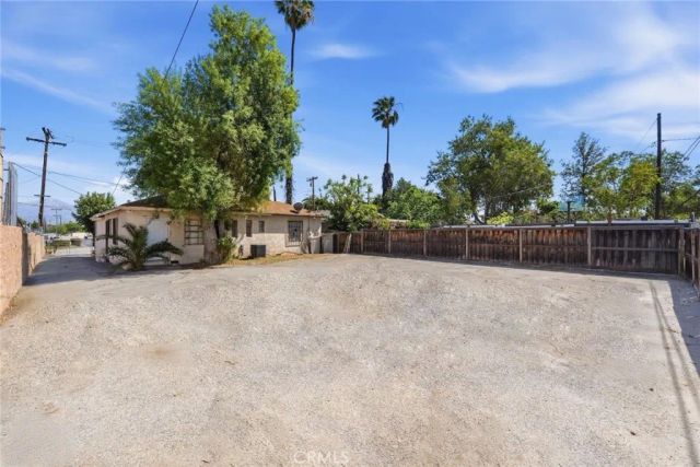 1168 N G, San Bernardino, CA 92410