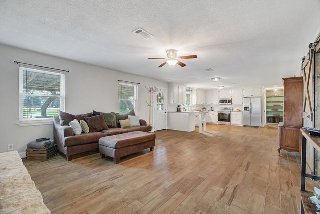 3570 County Road 345, Brazoria, TX 77422