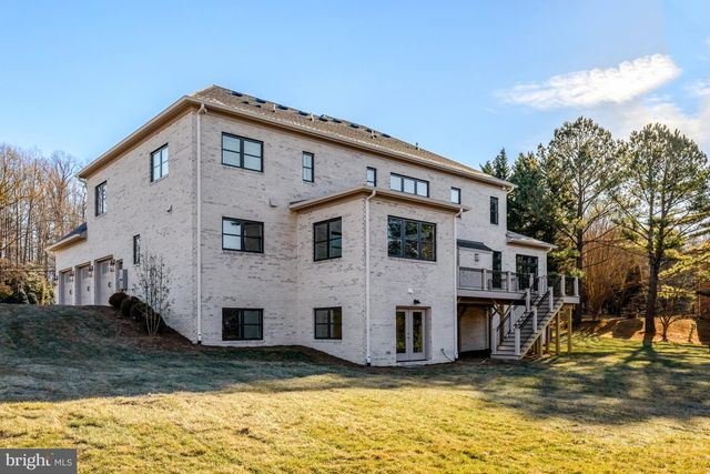 1002 SPRINGVALE RD, Great Falls, VA 22066