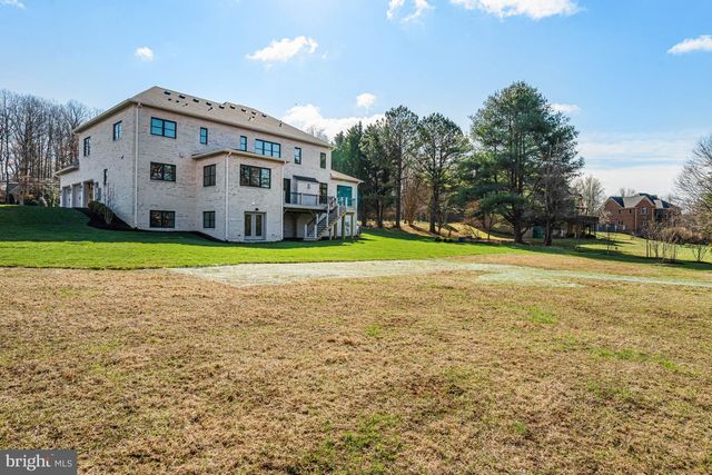 1002 SPRINGVALE RD, Great Falls, VA 22066
