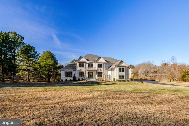 1002 SPRINGVALE RD, Great Falls, VA 22066