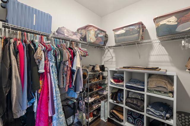 7487 Highway 70 S Apt 301, Nashville, TN 37221