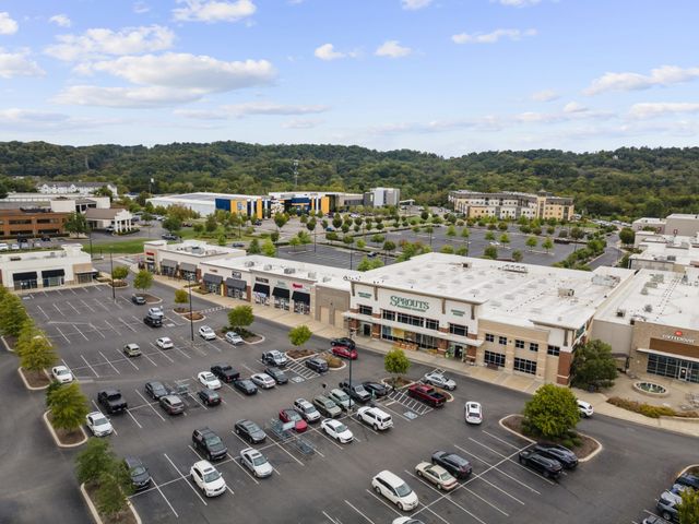 7487 Highway 70 S Apt 301, Nashville, TN 37221