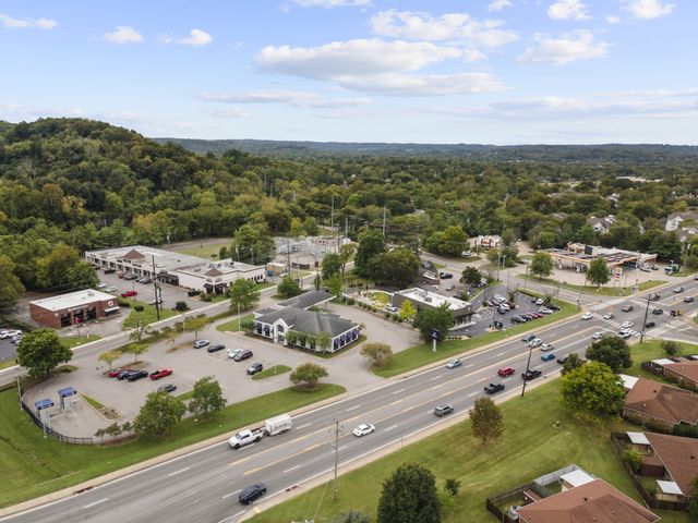 7487 Highway 70 S Apt 301, Nashville, TN 37221