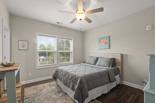 7487 Highway 70 S Apt 301, Nashville, TN 37221