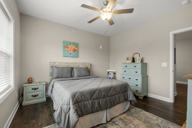 7487 Highway 70 S Apt 301, Nashville, TN 37221