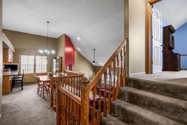 305 NE Fiddlewood Avenue, Lee's Summit, MO 64086