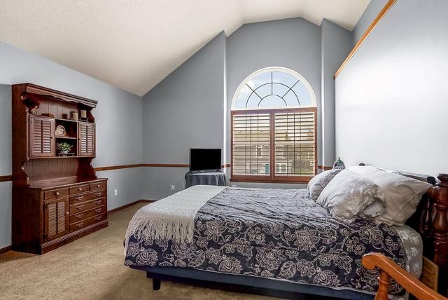 305 NE Fiddlewood Avenue, Lee's Summit, MO 64086