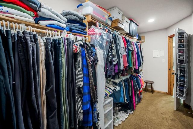 305 NE Fiddlewood Avenue, Lee's Summit, MO 64086