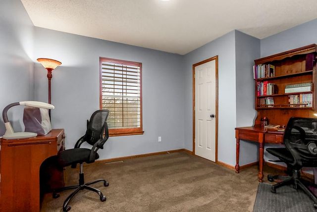 305 NE Fiddlewood Avenue, Lee's Summit, MO 64086