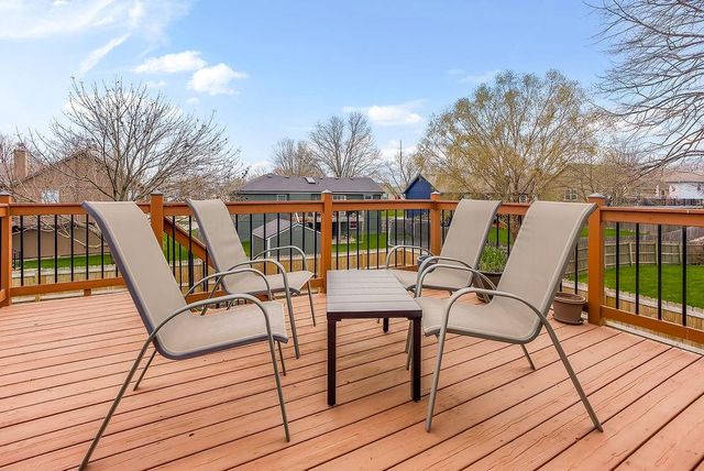 305 NE Fiddlewood Avenue, Lee's Summit, MO 64086