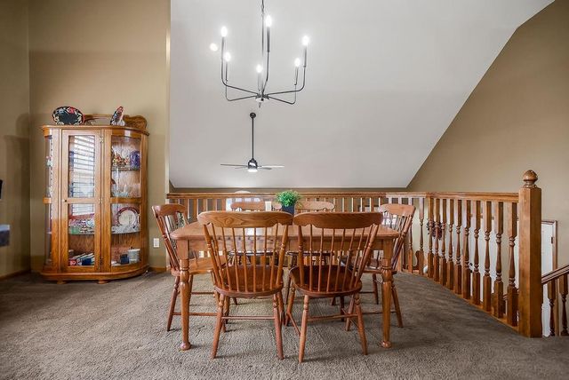 305 NE Fiddlewood Avenue, Lee's Summit, MO 64086