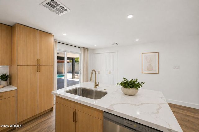 3908 E CAPITAN DREYFUS Avenue, Phoenix, AZ 85032