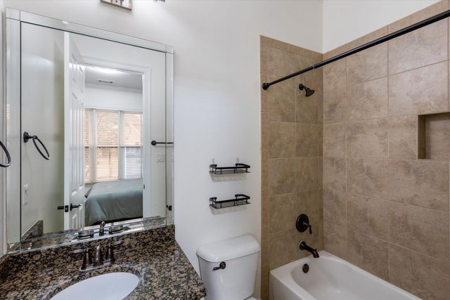 1555 LAWTON TRL, Germantown, TN 38138