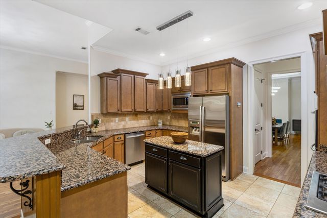 1555 LAWTON TRL, Germantown, TN 38138