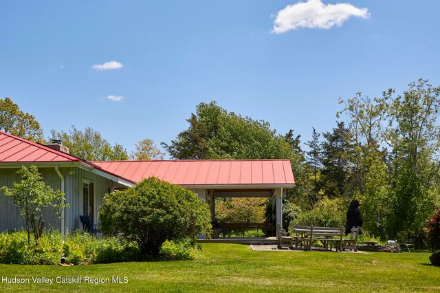 52 Pells Road, Rhinebeck, NY 12572