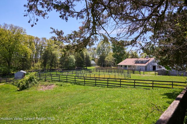 52 Pells Road, Rhinebeck, NY 12572