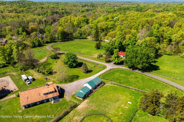 52 Pells Road, Rhinebeck, NY 12572