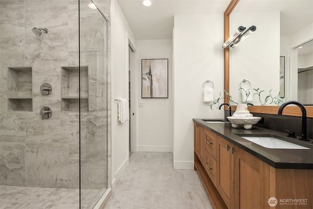 12523 NE 94th Street, Kirkland, WA 98033