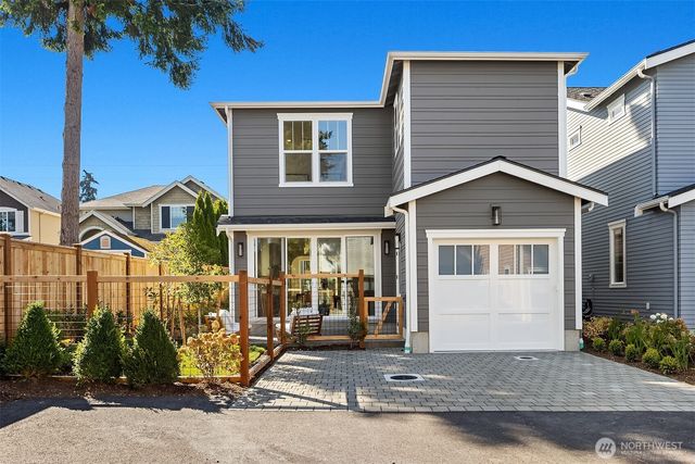 12523 NE 94th Street, Kirkland, WA 98033