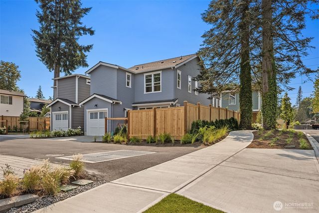 12523 NE 94th Street, Kirkland, WA 98033