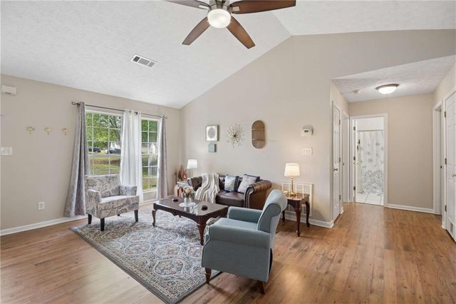 1123 Patriot Circle, Mcdonough, GA 30252