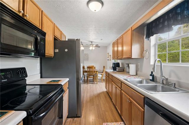 1123 Patriot Circle, Mcdonough, GA 30252