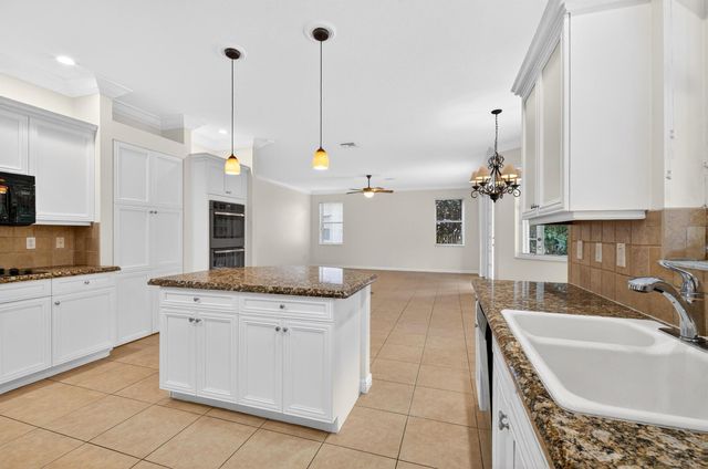 9593 Worswick Court, Wellington, FL 33414