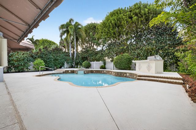 9593 Worswick Court, Wellington, FL 33414