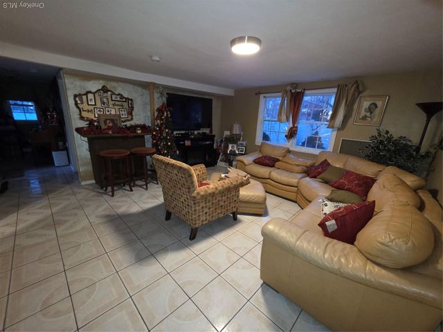 153 Cocoanut Street, Brentwood, NY 11717