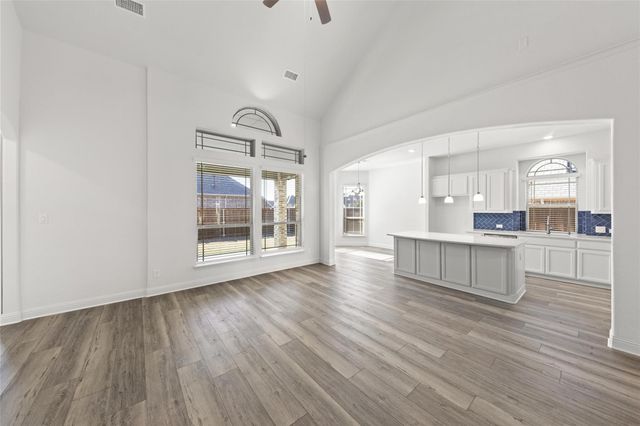 2406 Colonial Lane, Midlothian, TX 76065