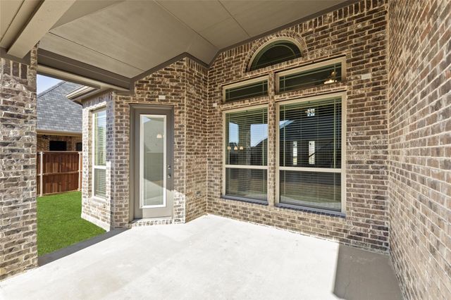 2406 Colonial Lane, Midlothian, TX 76065