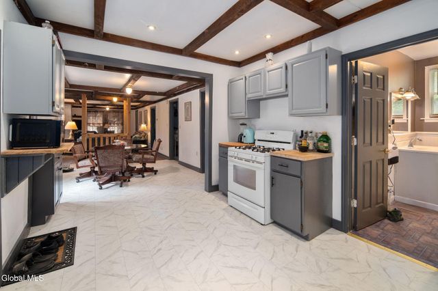 44 Spring Avenue, Troy, NY 12180